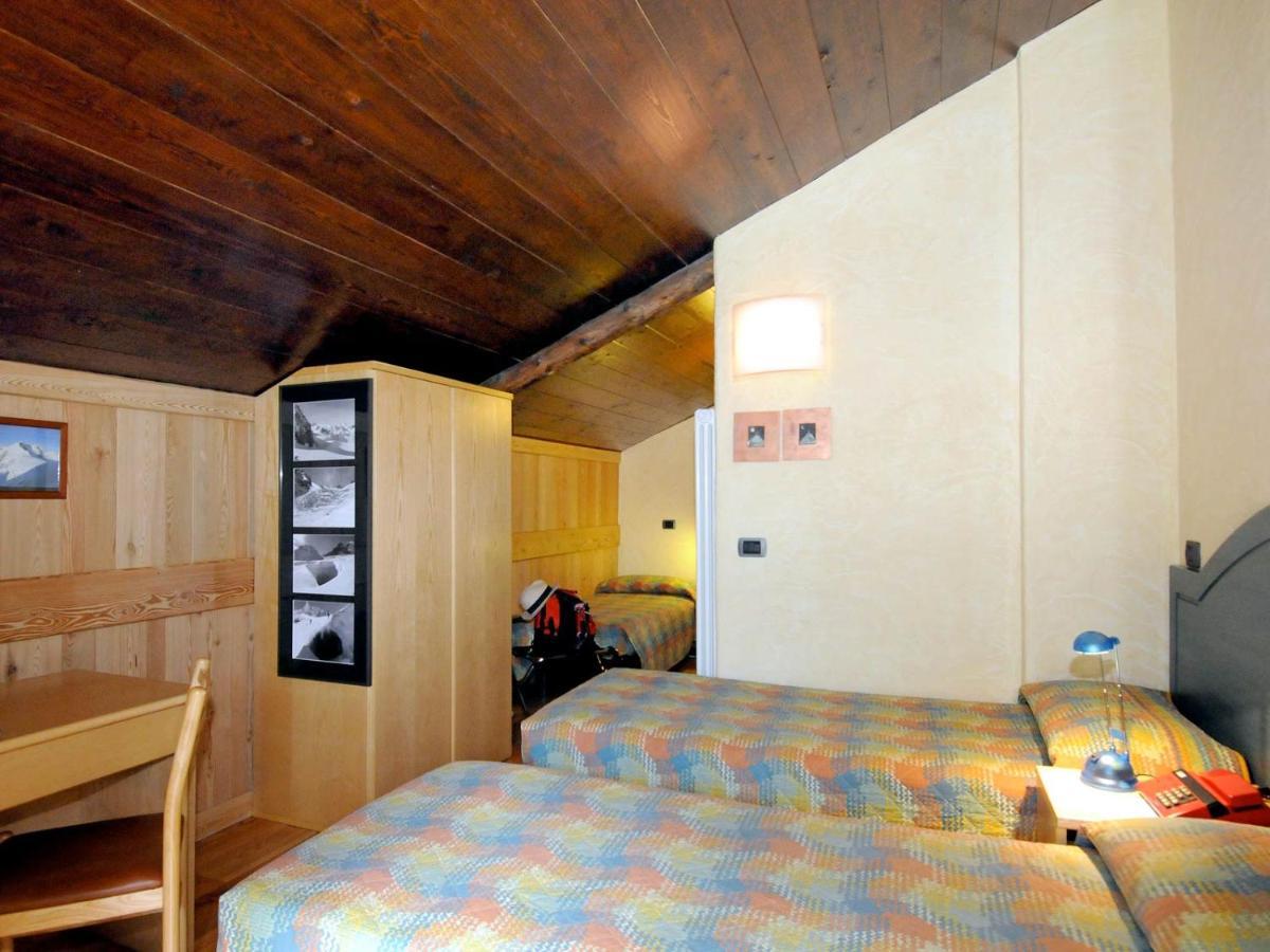 Hotel Aigle Courmayeur Eksteriør billede