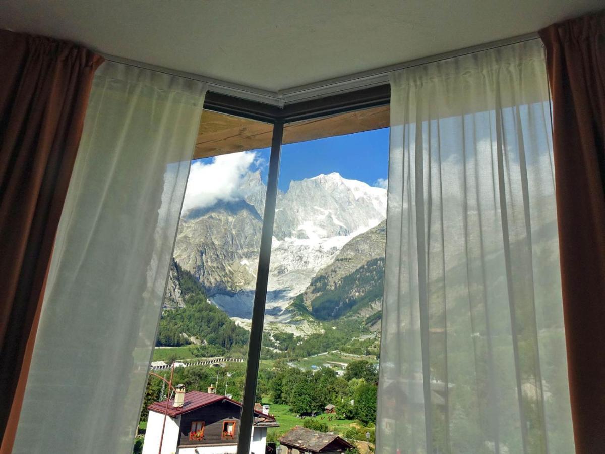 Hotel Aigle Courmayeur Eksteriør billede