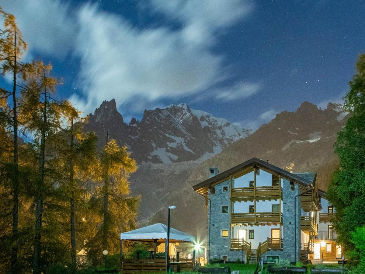 Hotel Aigle Courmayeur Eksteriør billede