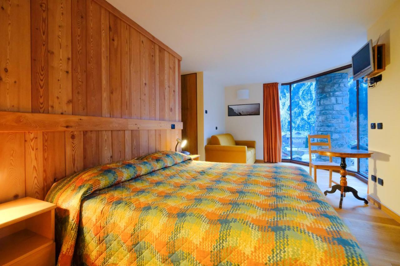 Hotel Aigle Courmayeur Eksteriør billede