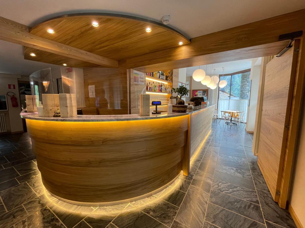 Hotel Aigle Courmayeur Eksteriør billede
