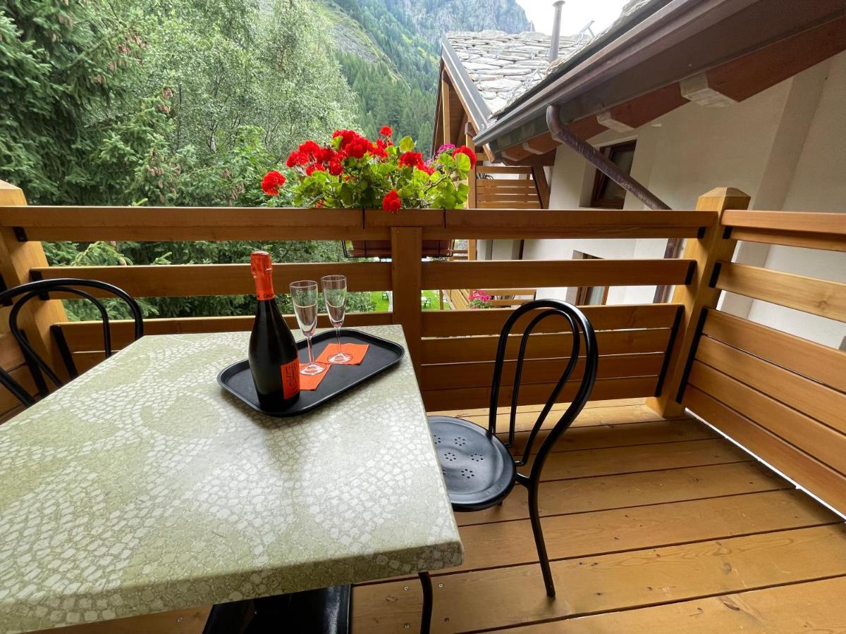 Hotel Aigle Courmayeur Eksteriør billede