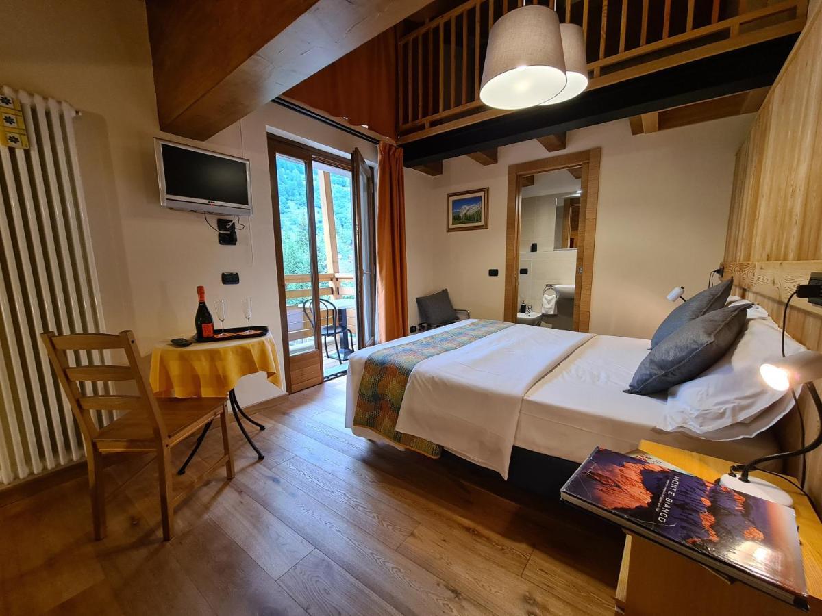 Hotel Aigle Courmayeur Eksteriør billede