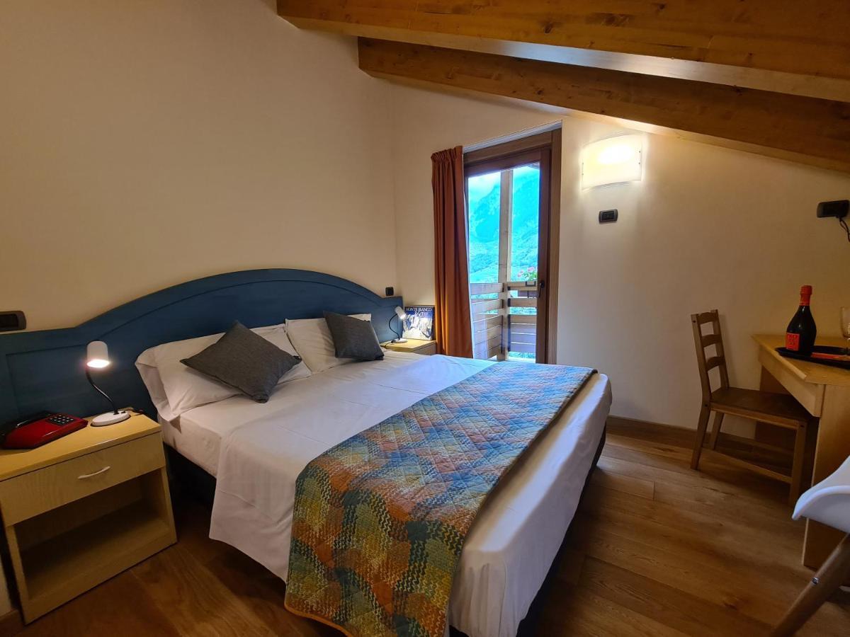 Hotel Aigle Courmayeur Eksteriør billede